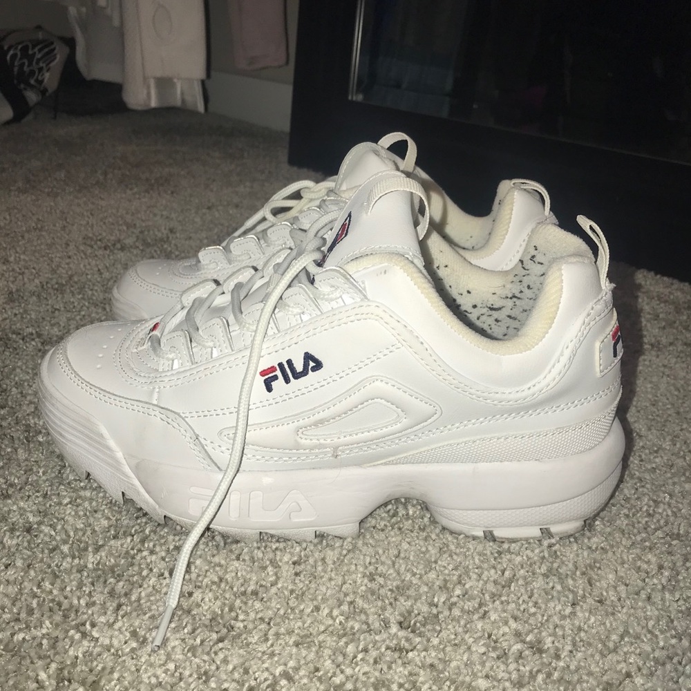 Women’s Fila Sneakers Size 8